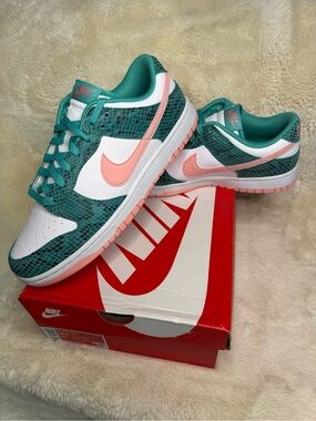 New in Box 🏄‍♂️ Men’s Nike Dunk Low Snakeskin Washed Teal Bleached Coral